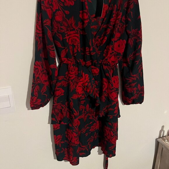NWT Uguest Floral Print Ruffle Trim Belted Dress small - Picture 6 of 14